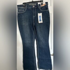🆕CopperFlash Curvy Mid Rise Bootcut Jeans